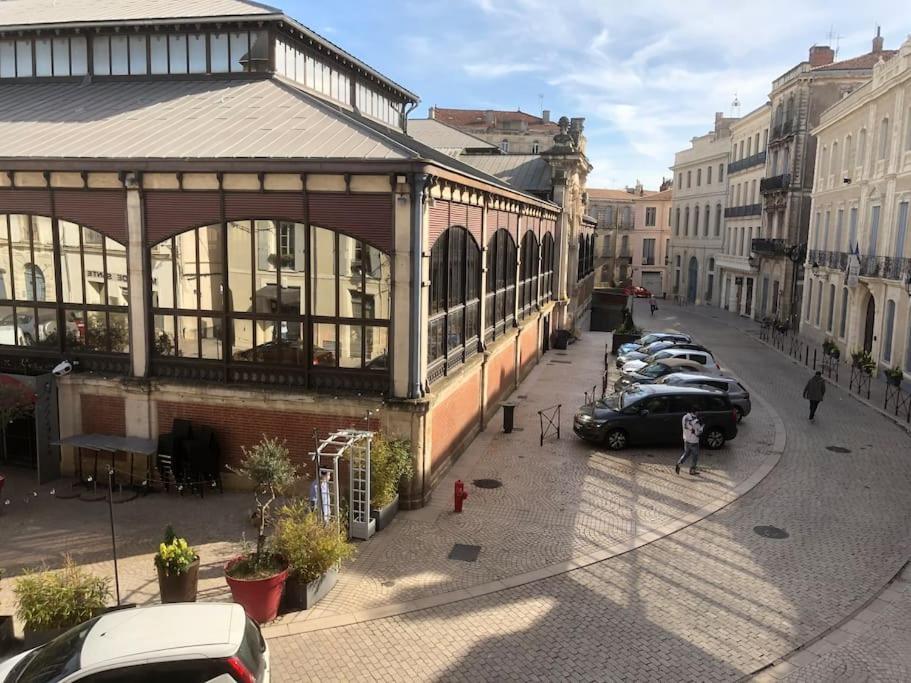 Vue Sur La Place Des Halles, Art Apparts Béziers Extérieur photo